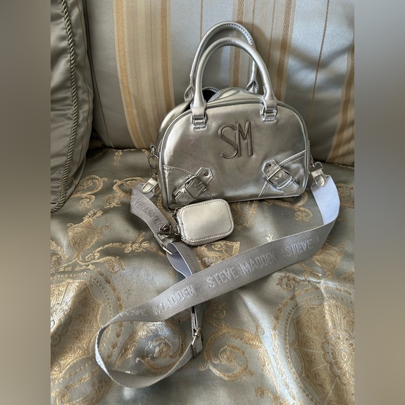 Steve Madden Silver Purse+ Coin Purse - Picture 1 of 6